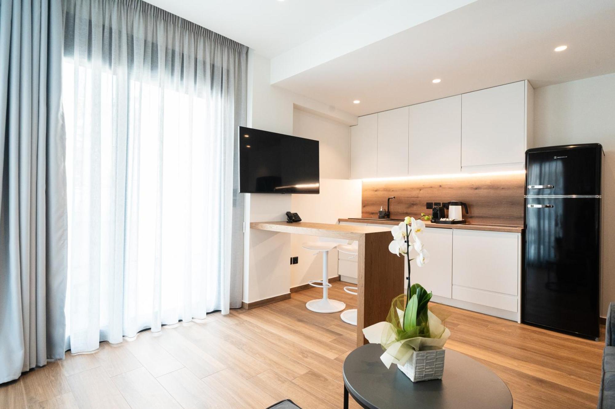 Volos Inn Hotel מראה חיצוני תמונה