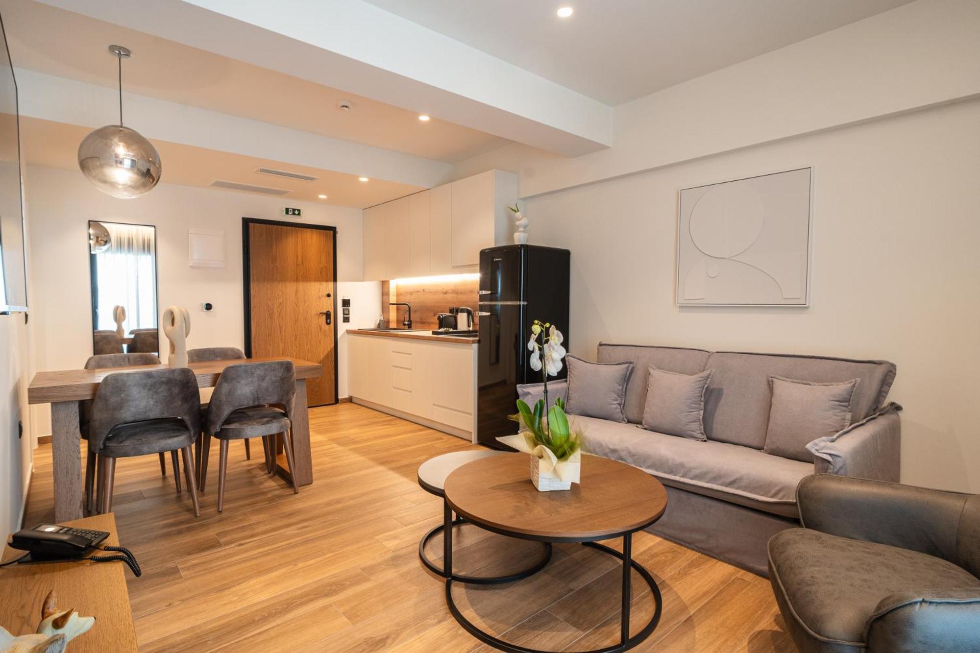Volos Inn Hotel מראה חיצוני תמונה